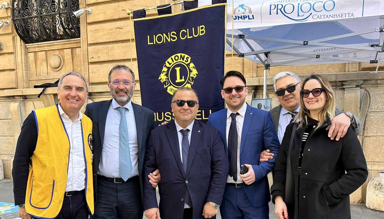 Caltanissetta. Realizzato in Corso Umberto per il Lions Day un “Lions Village” con l’adesione dei 5 Club della zona 24