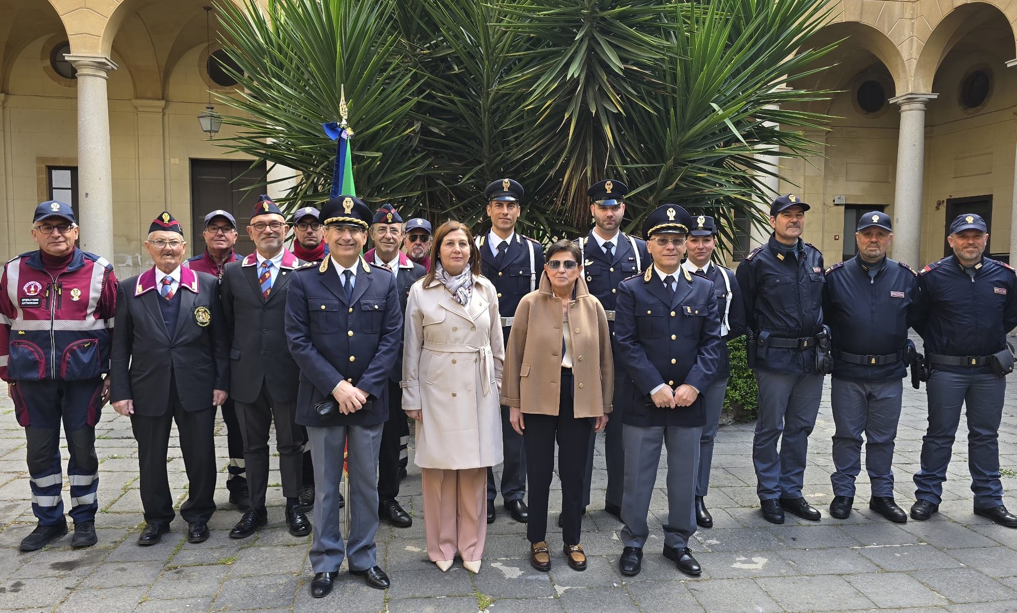 Caltanissetta. 80° anniversario della Festa della Liberazione, deposta corona d’alloro al Monumento dei Caduti di viale Regina Margherita