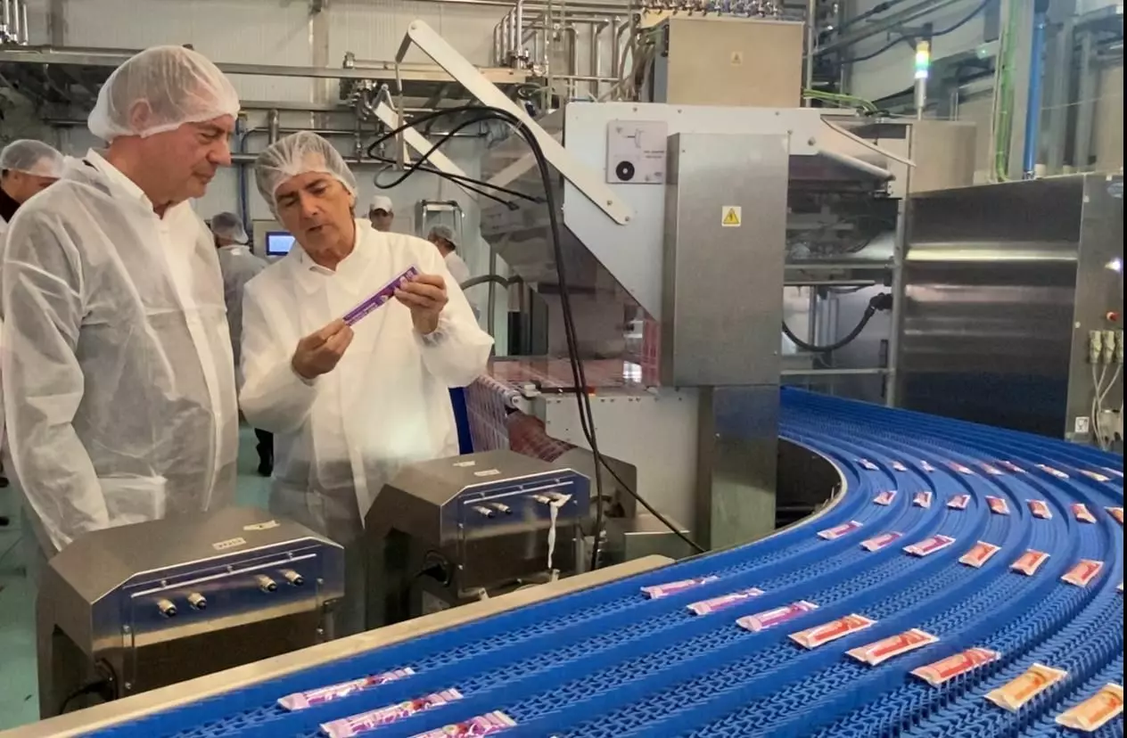 Urso in visita alla Dolfin “Incarna identità italiana, è un’eccellenza”