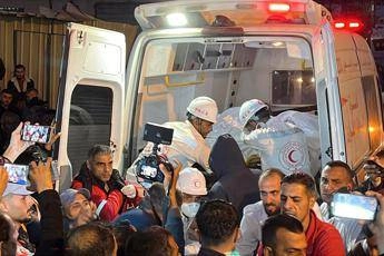 Ambulanze colpite nella Striscia di Gaza, Idf ammette: “Avevano le luci accese”