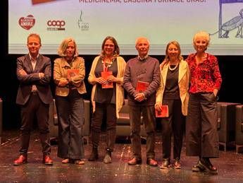 Coop Lombardia celebra 10 anni di ‘Alimenta l’Amore’ con progetto letterario