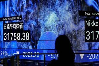 Dazi, crollano le Borse asiatiche. Trump: “Per risolvere le cose a volte serve medicina”