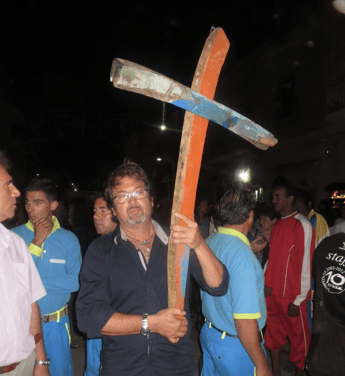 “Donai al Papa il pastorale fatto con il legno dei barconi”