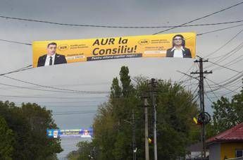 Elezioni presidenziali in Romania, sondaggio: testa a testa Simion-Antonescu