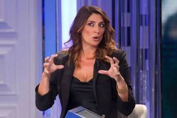 Elisa Isoardi derubata: “Hanno rotto il van e hanno preso tutto”
