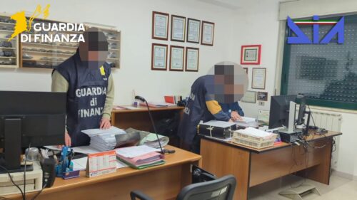 Caltanissetta. Truffa aggravata e riciclaggio ai danni dell’UE, sequestri per 700 mila euro
