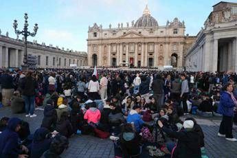 Funerali Papa Francesco, già migliaia a San Pietro per l’addio
