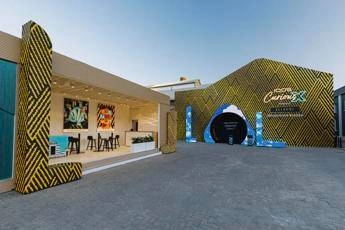 Iqos con Seletti presentano installazione ‘Curios X: Sensorium Piazza’