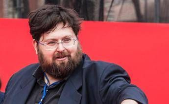 L’Isola dei famosi sta per tornare, Mario Adinolfi è tra i concorrenti?