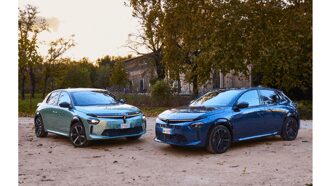 Lancia aggiorna la Ypsilon, più autonomia per l’elettrica, più potenza per la ibrida