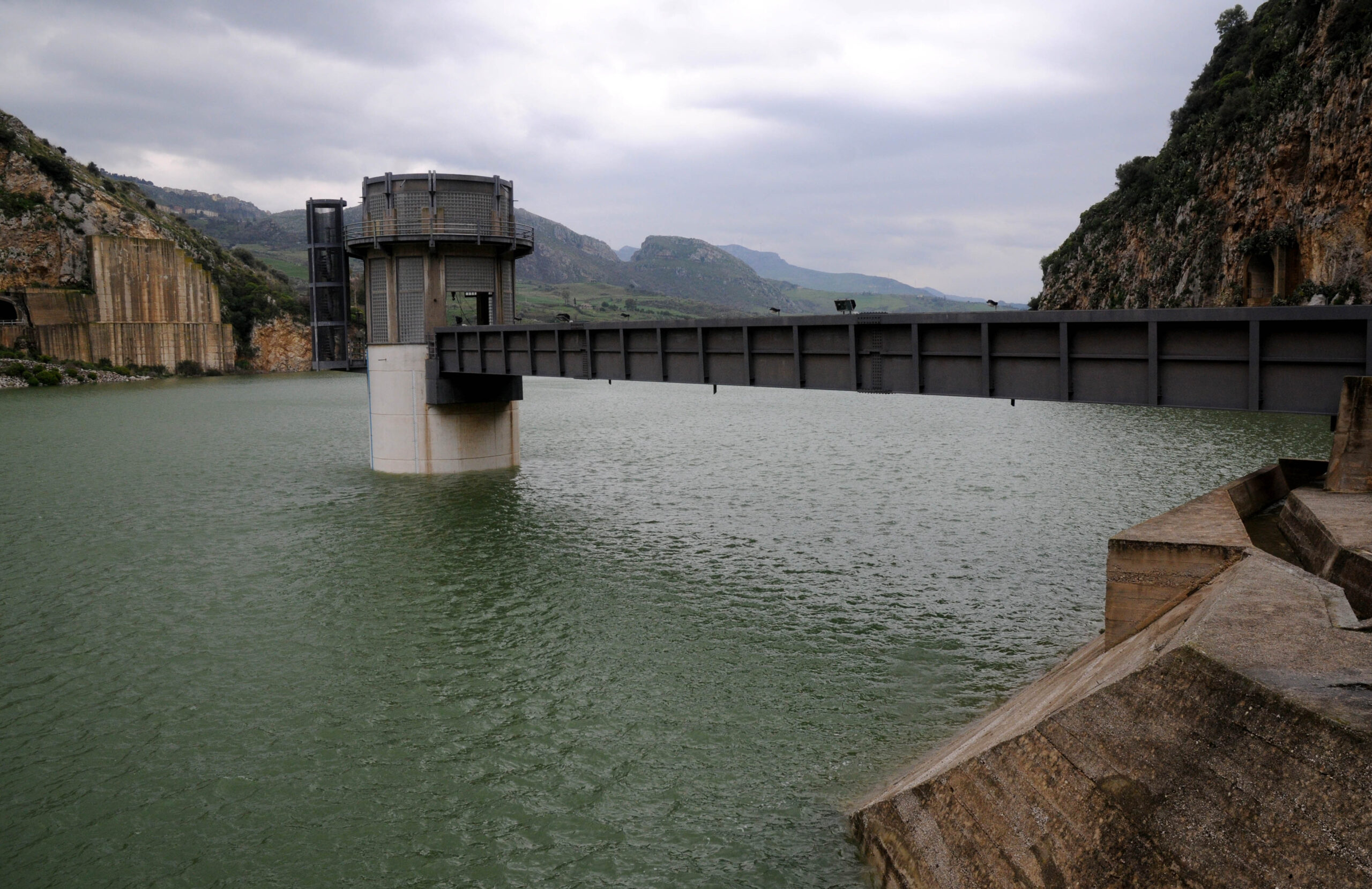 Dighe in Sicilia, 12 posizioni organizzative per la gestione. L’assessore Colianni: «Riconoscimento alla professionalità dei funzionari»