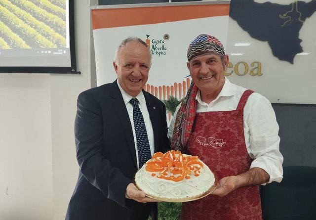 All’Istituto Alberghiero “Karol Wojtyla” di Catania la “Carota Novella di Ispica IGP” protagonista dei piatti dello chef Peppe Giuffrè