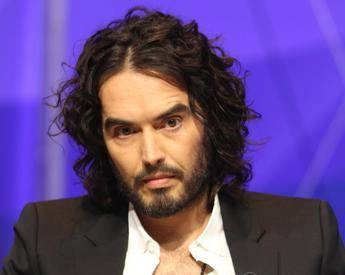 Russell Brand accusato di violenza sessuale: le denunce di quattro donne