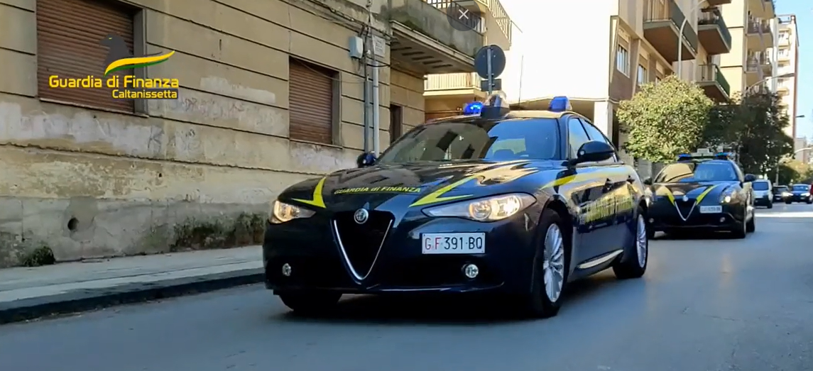 Caltanissetta. Operazione “Mercato parallelo” delle fiamme gialle contro la contraffazione e l’abusivismo commerciale