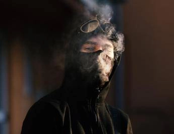 ‘Spavaldi e fragili’, una mostra per celebrare i 25 anni di Kayros