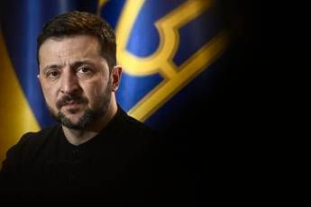 Ucraina, Zelensky avverte: “Russia sta preparando qualcosa in Bielorussia”