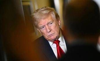 Usa, giudice vuole denunciare Trump per oltraggio alla Corte: “Violata sentenza deportazioni”