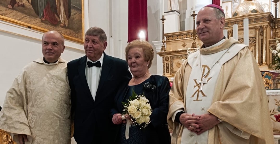 Mussomeli, a Sant’Enrico nozze diamante coniugi Bertolone Schifano