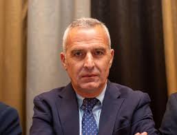 Catania, SAP: “Agente ferito al volto con un taglierino durante un controllo”