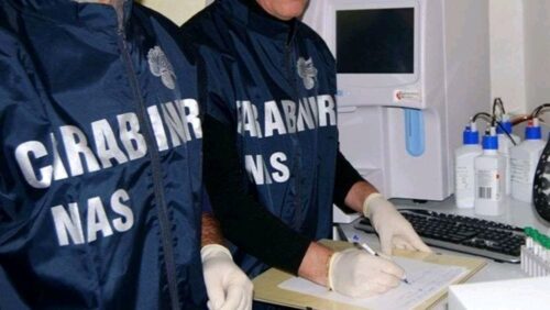 Scoperte due cliniche estetiche abusive da Carabinieri del Nas e Guardia di Finanza: due indagate