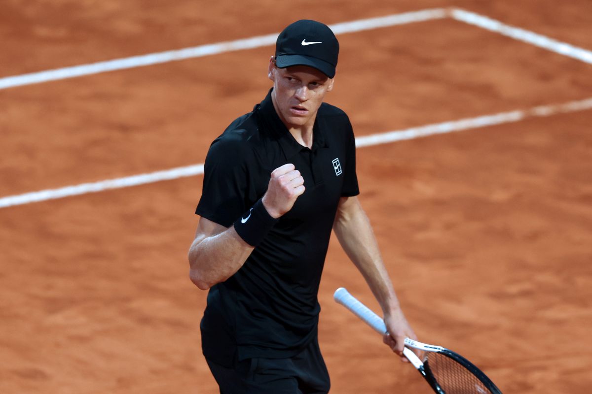 Internazionali, Sinner batte Cerundolo e vola ai quarti