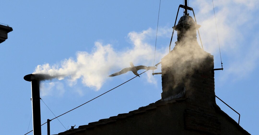 Nuovo Papa: dall’India al Sud America la fumata bianca fa il giro del mondo