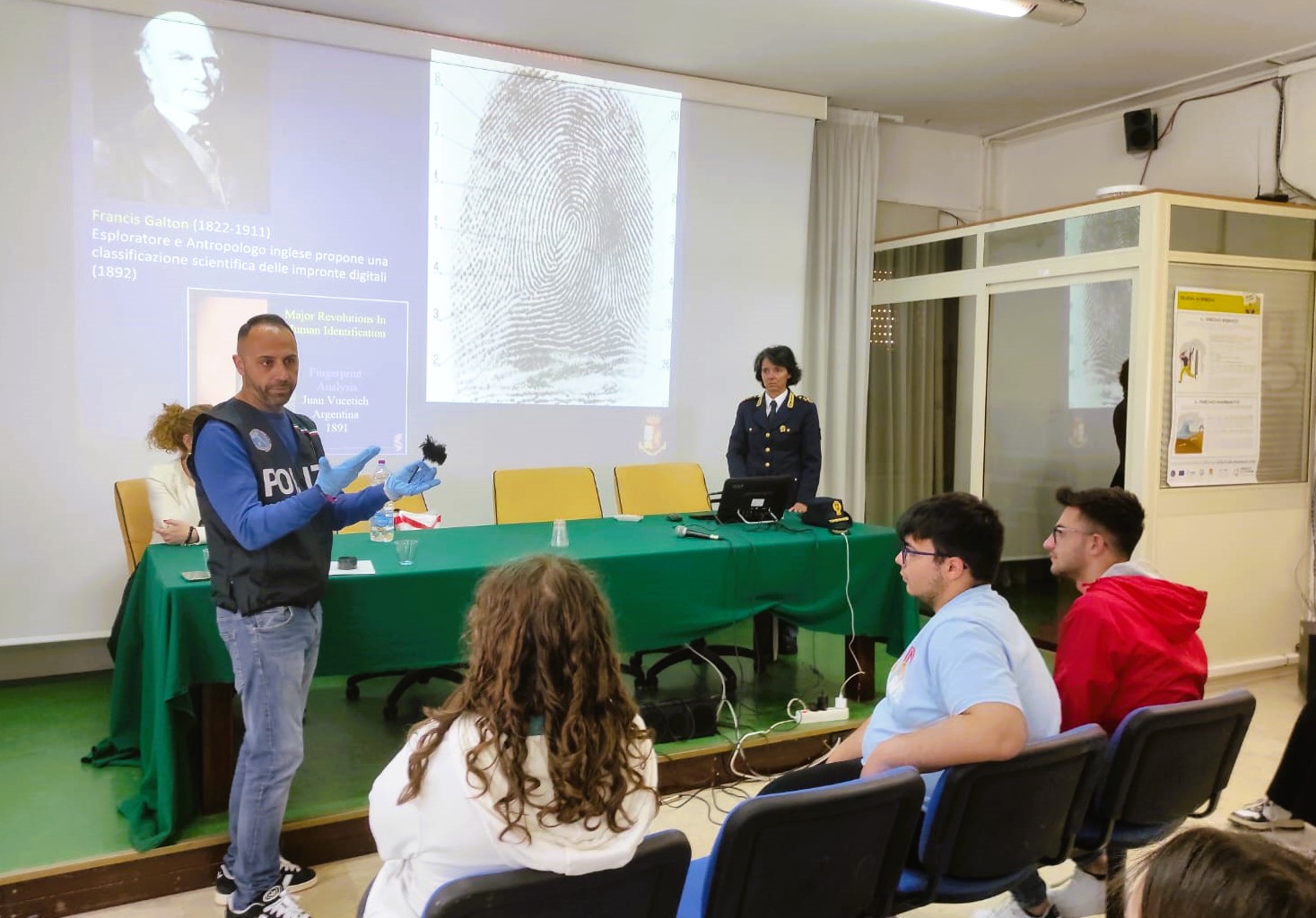 Caltanissetta. Gli studenti dell’Istituto “Luigi Russo” incontrano la Polizia Scientifica