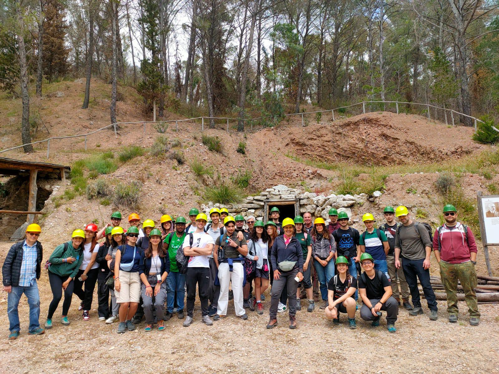 San Cataldo. Gli alunni della facoltà di Scienze ambientali e naturali dell’Università di Catania in visita a Gabara