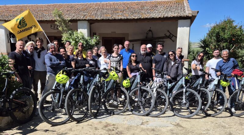 Marianopoli. Passeggiata in bici promossa da Legambiente e Riserva Naturale Lago Sfondato