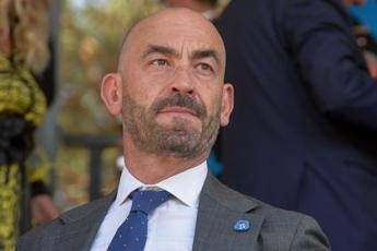 Bassetti, la morte dell’infettivologo in un video fake: “Uso Ai da far west”