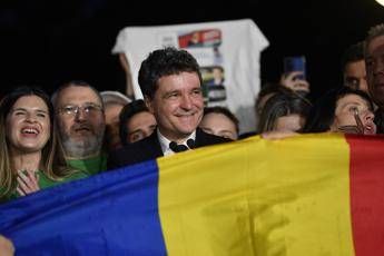 Chi è Nicusor Dan, il sindaco diventato presidente della Romania
