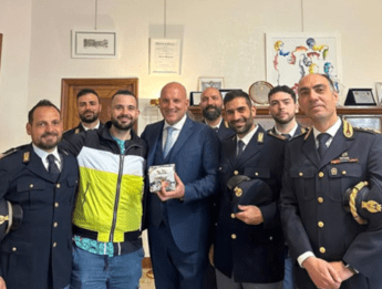 Cicciogamer89 derubato al Romics, la Polizia ritrova le carte da 1200 euro e lui li ringrazia