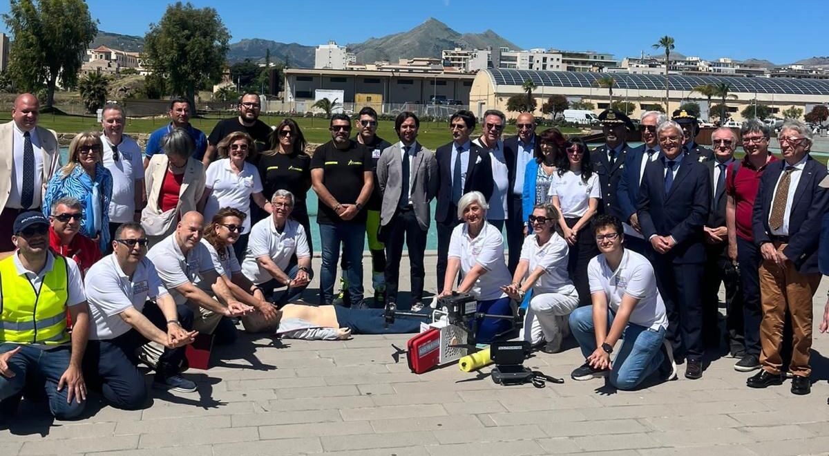 Droni-ambulanza con defibrillatore, avvio del servizio pilota a Palermo e marsala per interventi urgenti