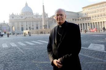 Elezione nuovo Papa, via al Conclave: chi è il cardinale Peter Erdo