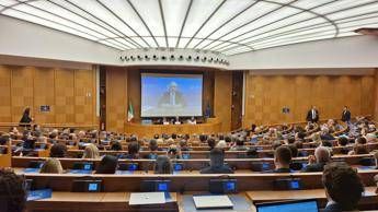 Farmaci, Schillaci: “Snellire procedure Ue per accesso equo e rapido a cure innovative”