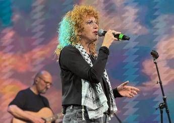 Fiorella Mannoia: “Stanno cancellando fondi per l’Africa, governi intervengano”