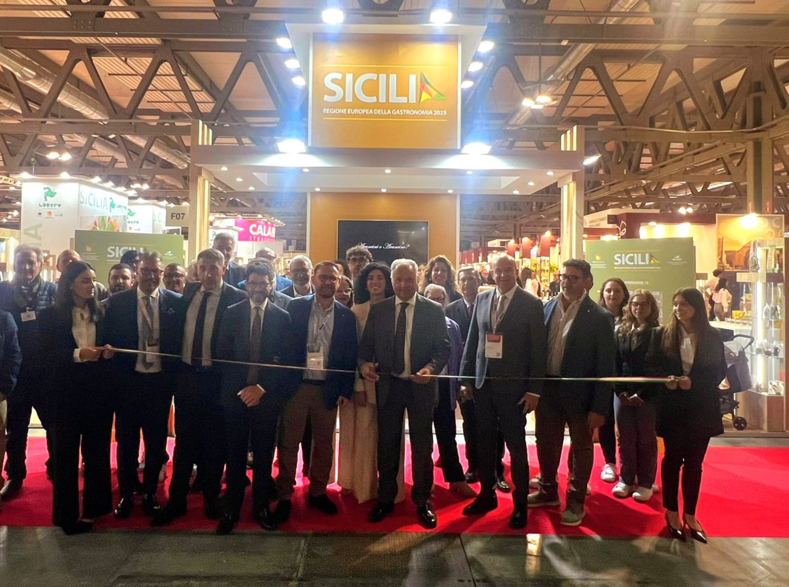 TuttoFood Milano 2025, inaugurato lo Stand della Regione Siciliana: valorizzare le tradizioni culinarie e l’innovazione gastronomica dell’isola