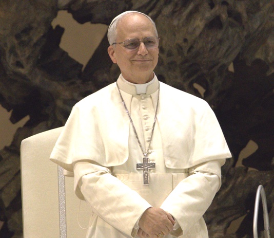 Il programma di Papa  Leone XIV: “La famiglia è fondata sull’unione stabile tra uomo e donna”