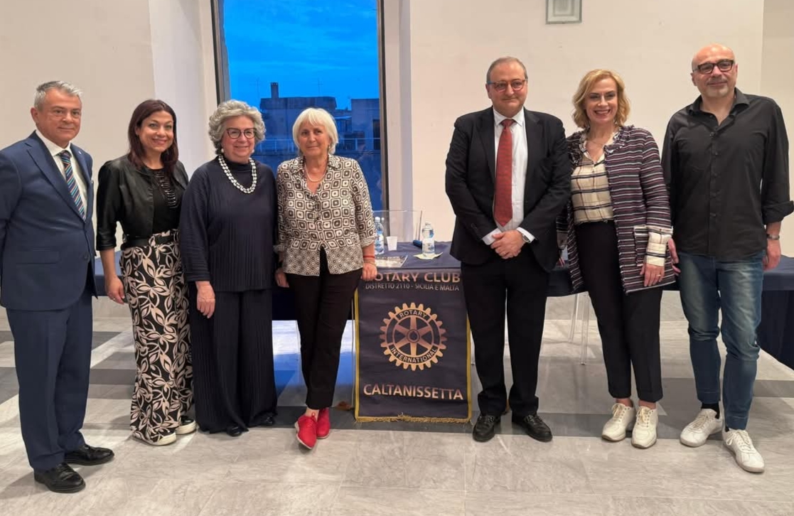 Il Rotary Club celebra la Giornata della Legalità: successo per l’incontro con Beatrice Monroy