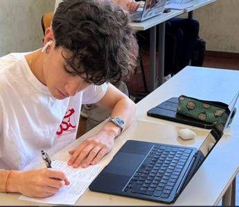 Ia: Compiti a portata di app? Facile ma verifica orale e esperienza docenti è dietro l’angolo