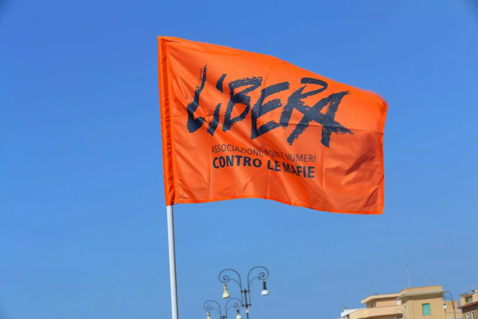 “Terra bruciata”, dossier-inchiesta di Libera sulla Sicilia delle emergenze