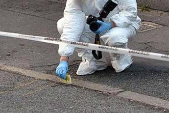 Lodi, 21enne trovato morto vicino all’A1: ucciso con colpo d’arma da fuoco