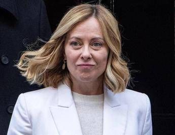 Meloni riceve il 3 giugno Macron a Roma