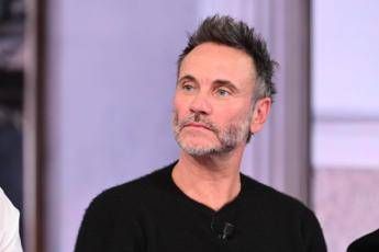 Nek papà geloso, la figlia 15enne confessa di avere un fidanzato e lui reagisce così