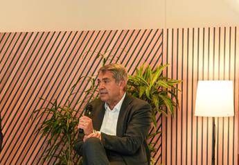 Pizzoli (Ing): “Miglioramento rating Italia inatteso, stabilità politica ha contribuito”