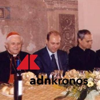 “Quel giorno a pranzo a Ostia con 2 Papi”, Bordoni (Lega) con Ratzinger e Prevost – Foto