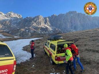 Recuperati tre alpinisti, erano bloccati a oltre 2mila metri di quota sotto Torre Chianevate