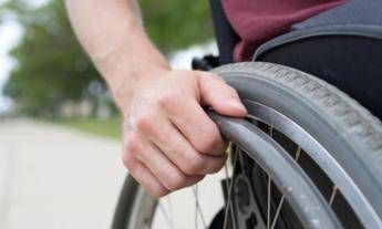 Sclerosi multipla, nei casi più gravi 14mila euro l’anno a carico famiglie