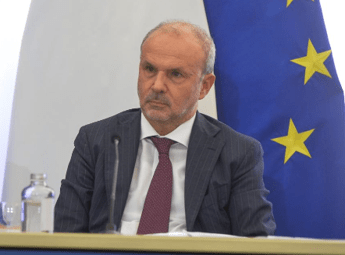 Tumori, Schillaci: “Accesso a cure più equo per stop viaggi fuori regione”