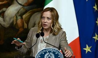 Ucraina, Meloni: “Da Russia nessun passo verso la pace. Con Trump lavoriamo per negoziati”